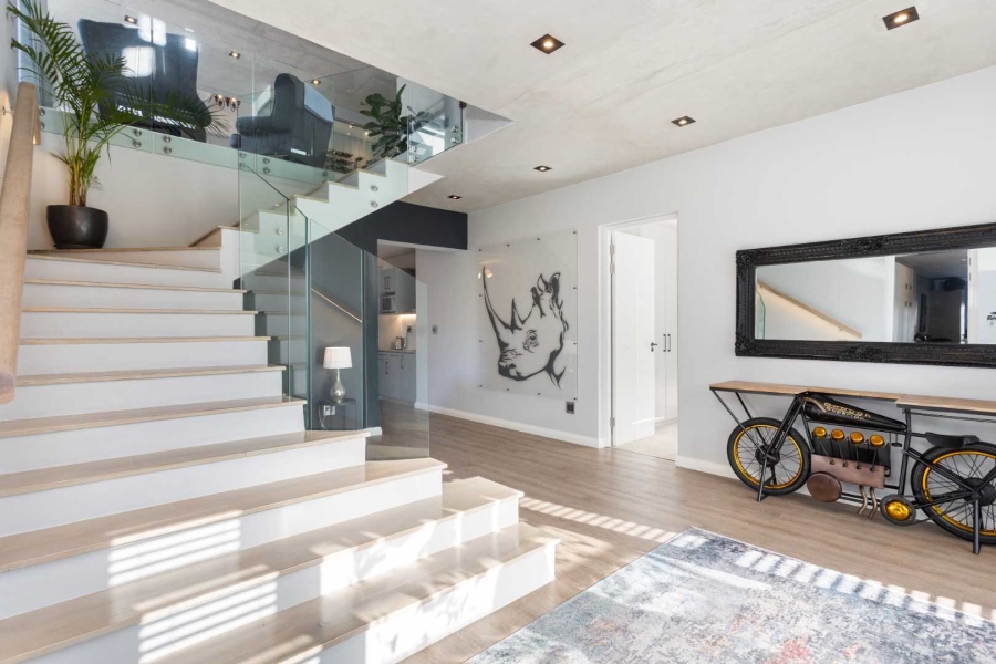 5 Bedroom Property for Sale in Val De Vie Estate Western Cape